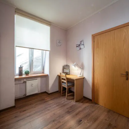 Orange 55 Apartment *